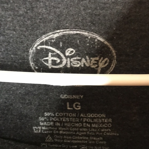 Beauty & Beast T-Shirt Belle Weekend All Booked Disney Size large - Picture 6 of 9